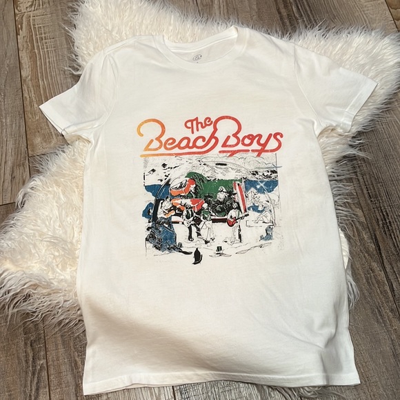 Treasure & Bond The Beach Boys Band Graphic Tee - Picture 5 of 8